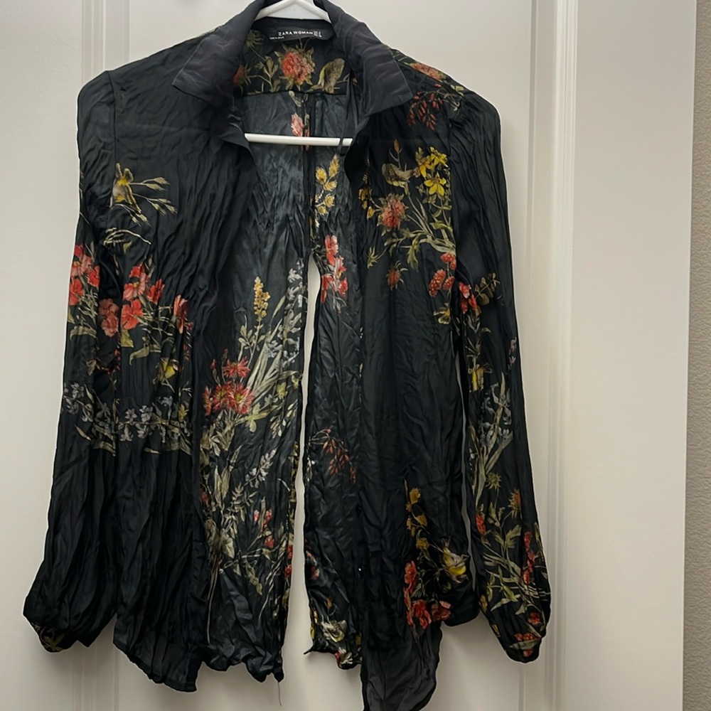 Zara Woman ✨ 100% Silk top